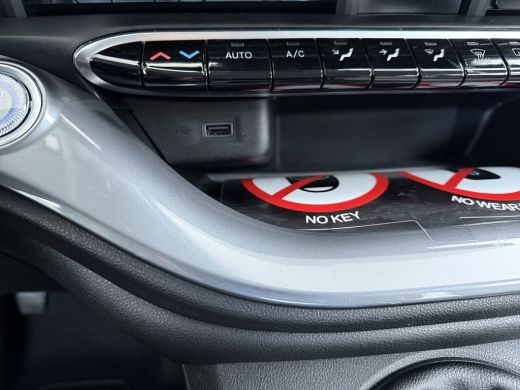 Fiat 500 Torino, (2026) | 10,25" touchscreen radio met Bluetooth, DAB & USB | Apple Carplay&reg; / Android Aut... ActivLease financial lease