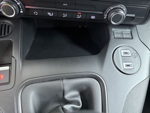 Fiat Dobl&ograve; 1.5 BlueHDI 100 L1 | BPM VRIJ | Achteruitrijcamera | Cruise control | Dodehoek detectie ActivLease financial lease