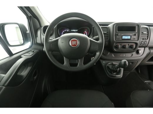 Fiat Talento 1.6 MJ L1H1 | Airco | Camera | 3 Zits | Trekhaak | Imperiaal | Elektrpakket ActivLease financial lease