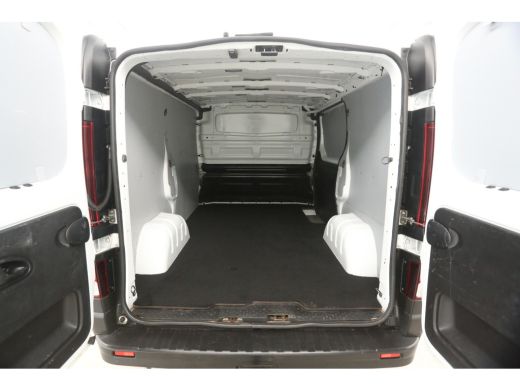 Fiat Talento 1.6 MJ L1H1 | Airco | Camera | 3 Zits | Trekhaak | Imperiaal | Elektrpakket ActivLease financial lease