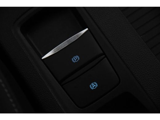 Ford Focus Hybrid Titanium *1ste Eigenaar*Navigatie*Stoelverwarming*Camera* ActivLease financial lease