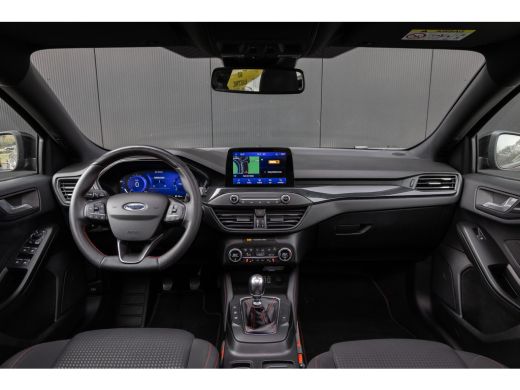 Ford Focus 155pk EcoBoost Hybrid ST Line X | 100% dealer o. h | Panoramadak | B&O Audio | 18'' | Winter-pack... ActivLease financial lease