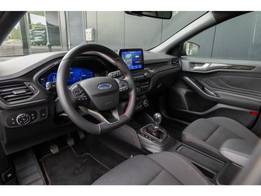Ford Focus 155pk EcoBoost Hybrid ST Line X | 100% dealer o. h | Panoramadak | B&O Audio | 18'' | Winter-pack... ActivLease financial lease