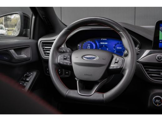 Ford Focus 155pk EcoBoost Hybrid ST Line X | 100% dealer o. h | Panoramadak | B&O Audio | 18'' | Winter-pack... ActivLease financial lease