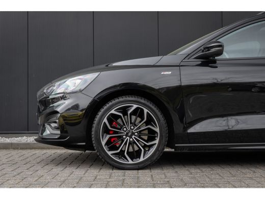Ford Focus 155pk EcoBoost Hybrid ST Line X | 100% dealer o. h | Panoramadak | B&O Audio | 18'' | Winter-pack... ActivLease financial lease