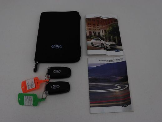 Ford Mondeo 2.0 IVCT HEV Titanium | Stoelverwarming | Carplay | Keyless | Navigatie | Climate control | Parke... ActivLease financial lease