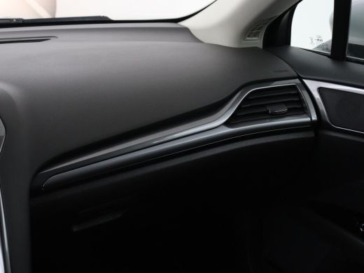 Ford Mondeo 2.0 IVCT HEV Titanium | Stoelverwarming | Carplay | Keyless | Navigatie | Climate control | Parke... ActivLease financial lease