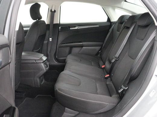 Ford Mondeo 2.0 IVCT HEV Titanium | Stoelverwarming | Carplay | Keyless | Navigatie | Climate control | Parke... ActivLease financial lease