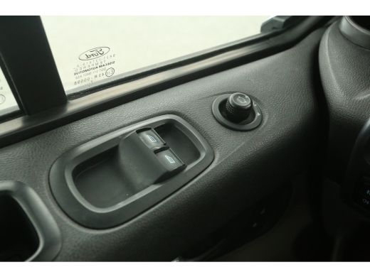 Ford Transit Custom 2.0 TDCI L1H1 Limited 170PK | Dubbele Cabine | Aut. | Airco | Cruise | Navi | Trekhaak | 2xSchuif... ActivLease financial lease