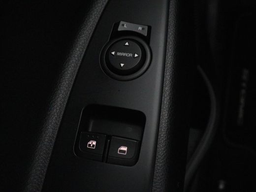 Kia Stonic 1.2 MPi ComfortPlusLine Navigator | Trekhaak | Carplay | Camera | Navigatie | Cruise control | Ai... ActivLease financial lease