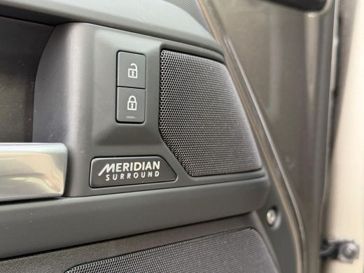 Land Rover Defender 110 P300e X-Dynamic HSE | Towing Pack | 22 inch | Head-up | Black Pack | Cold Climate | Koelbox |... ActivLease financial lease