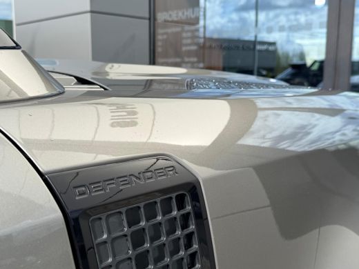 Land Rover Defender 110 P300e X-Dynamic HSE | Towing Pack | 22 inch | Head-up | Black Pack | Cold Climate | Koelbox |... ActivLease financial lease