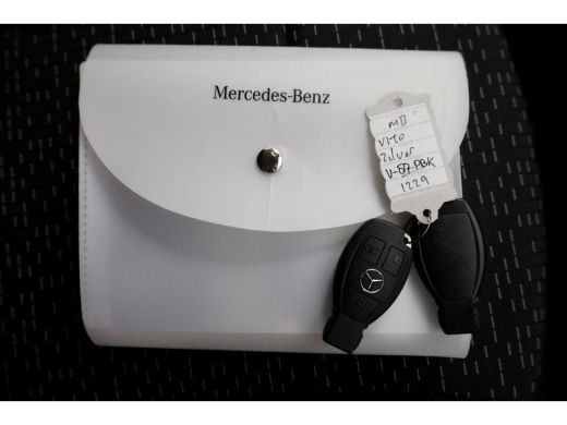 Mercedes-Benz Vito 114 CDI 136pk Compact 9G Automaat 2x Schuifdeur/LED/Camera/Inrichting 09-2022 ActivLease financial lease