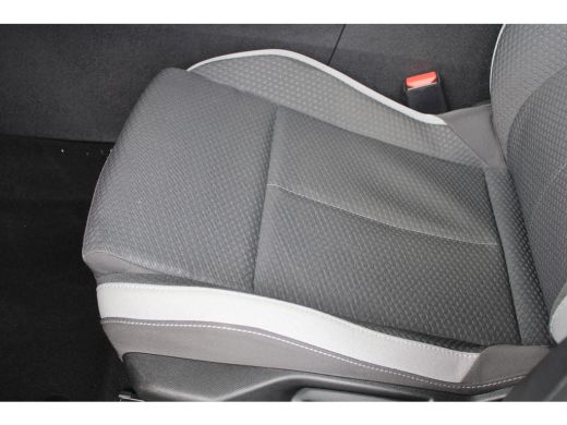 Opel Astra 1.2 Level 2 | Navigatie | Apple carplay | Parkeersensoren voor en achter | Climate control | ActivLease financial lease