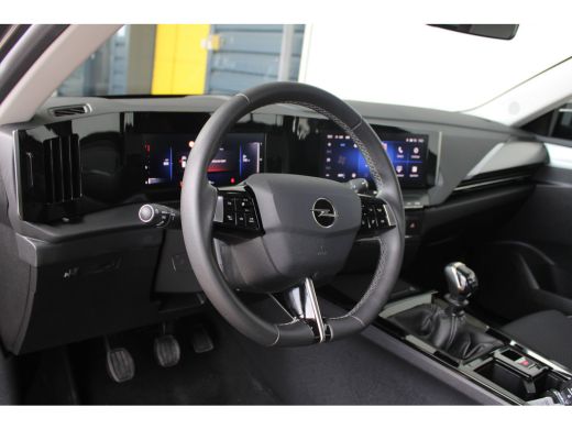 Opel Astra 1.2 Level 2 | Navigatie | Apple carplay | Parkeersensoren voor en achter | Climate control | ActivLease financial lease