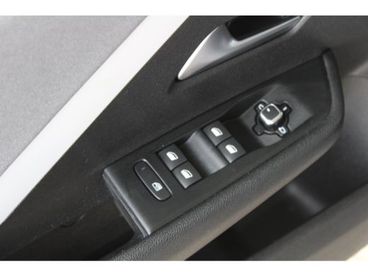 Opel Astra 1.2 Level 2 | Navigatie | Apple carplay | Parkeersensoren voor en achter | Climate control | ActivLease financial lease