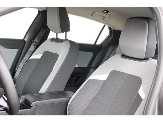 Opel Astra 1.2 Level 2 | Navigatie | Apple carplay | Parkeersensoren voor en achter | Climate control | ActivLease financial lease