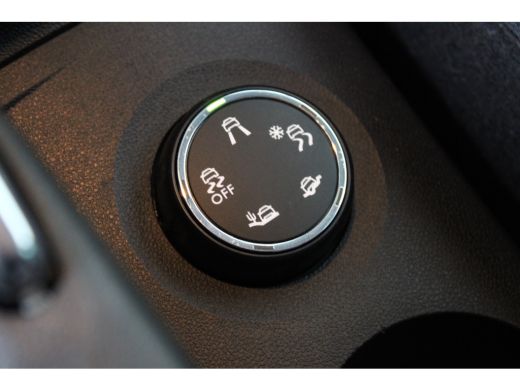 Opel Crossland 1.2 Turbo Elegance 110PK | Achterbank in delen neerklapbaar | Achteruitrijcamera | Afwijkende dak... ActivLease financial lease