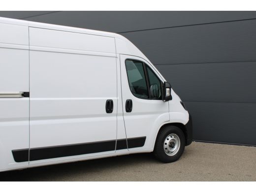 Opel Movano 2.2D 180pk S&S L2H2 3.5t | Automaat | Camera | 3-Zits | Parkeersensoren rondom | Winter & zomerse... ActivLease financial lease