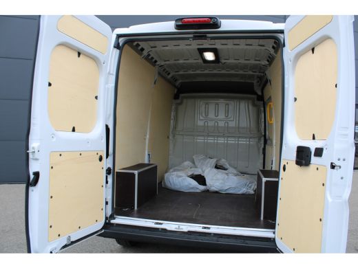 Opel Movano 2.2D 180pk S&S L2H2 3.5t | Automaat | Camera | 3-Zits | Parkeersensoren rondom | Winter & zomerse... ActivLease financial lease