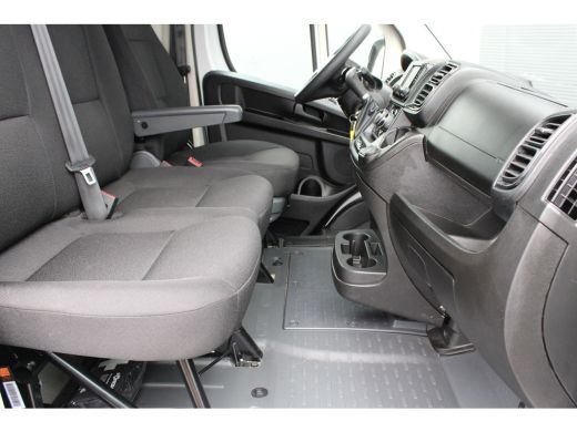 Opel Movano 2.2D 180pk S&S L2H2 3.5t | Automaat | Camera | 3-Zits | Parkeersensoren rondom | Winter & zomerse... ActivLease financial lease