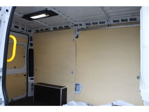 Opel Movano 2.2D 180pk S&S L2H2 3.5t | Automaat | Camera | 3-Zits | Parkeersensoren rondom | Winter & zomerse... ActivLease financial lease