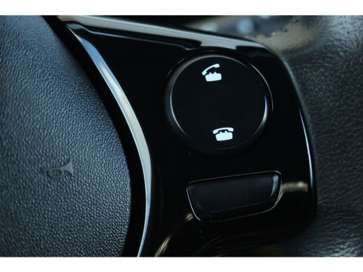 Peugeot 108 1.0 e-VTi Allure | Camera | Limiter | Carplay | Climate | DAB | LMV 15" | Camera | Limiter | Carp... ActivLease financial lease