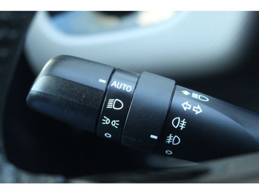 Peugeot 108 1.0 e-VTi Allure | Camera | Limiter | Carplay | Climate | DAB | LMV 15" | Camera | Limiter | Carp... ActivLease financial lease