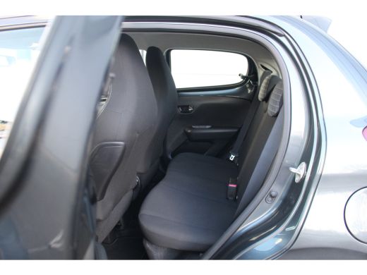 Peugeot 108 1.0 e-VTi Allure | Camera | Limiter | Carplay | Climate | DAB | LMV 15" | Camera | Limiter | Carp... ActivLease financial lease