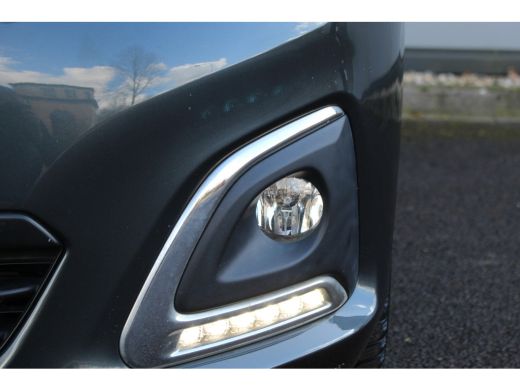 Peugeot 108 1.0 e-VTi Allure | Camera | Limiter | Carplay | Climate | DAB | LMV 15" | Camera | Limiter | Carp... ActivLease financial lease