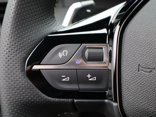 Peugeot 208 1.2 Hybrid 145 e-DCS6 GT | Camera voor | Climate | Adaptive Cruise Control ActivLease financial lease