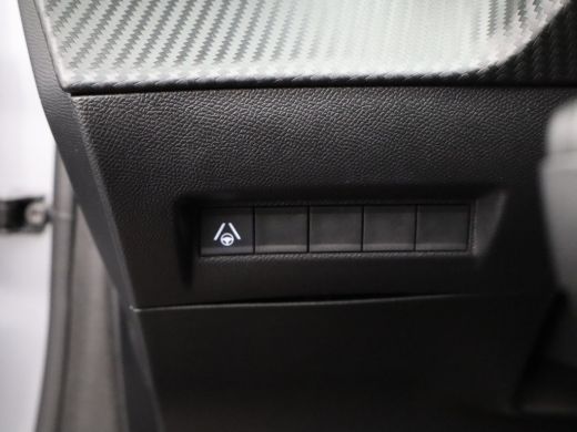 Peugeot 208 1.2 Hybrid 145 e-DCS6 GT | Camera voor | Climate | Adaptive Cruise Control ActivLease financial lease