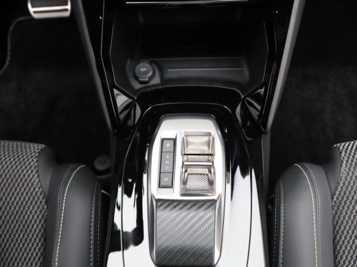 Peugeot 208 1.2 Hybrid 145 e-DCS6 GT | Camera voor | Climate | Adaptive Cruise Control ActivLease financial lease