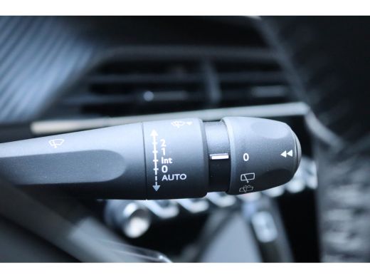 Peugeot 208 1.2 PureT. 100PK Allure Carplay-android/Parkeerhulp/Cruise-control ActivLease financial lease