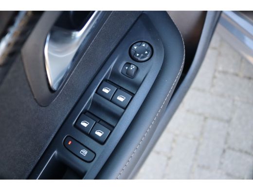 Peugeot 208 1.2 PureT. 100PK Allure Carplay-android/Parkeerhulp/Cruise-control ActivLease financial lease