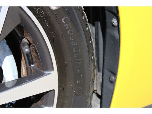 Peugeot 208 1.2 PureTech Allure Pack | Navi by app | Camera | 3D Instrumentenpaneel | All season | 1e Eigenaa... ActivLease financial lease