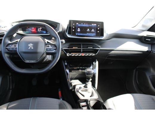 Peugeot 208 1.2 PureTech Allure Pack | Navi by app | Camera | 3D Instrumentenpaneel | All season | 1e Eigenaa... ActivLease financial lease