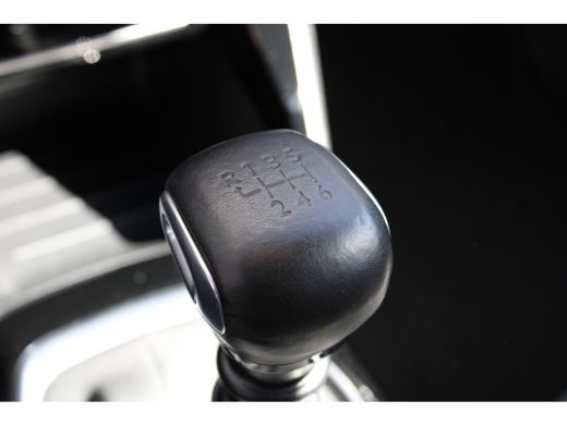 Peugeot 208 1.2 PureTech Allure Pack | Navi by app | Camera | 3D Instrumentenpaneel | All season | 1e Eigenaa... ActivLease financial lease