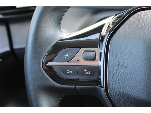 Peugeot 208 1.2 PureTech Allure Pack | Navi by app | Camera | 3D Instrumentenpaneel | All season | 1e Eigenaa... ActivLease financial lease