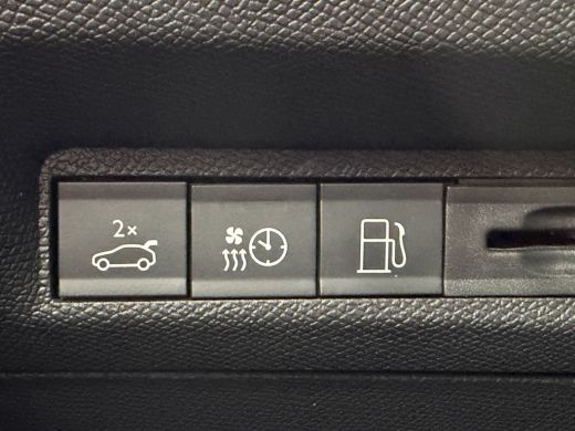 Peugeot 308 SW 180pk Plug-in Hybrid GT (Elektrisch Schuifdak - Elektrische Klep - Leder/Alcantara incl Stoelv... ActivLease financial lease