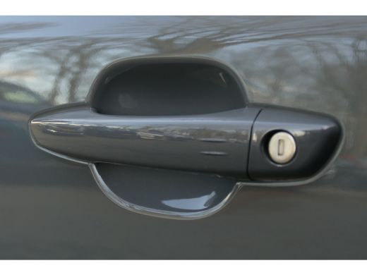 Peugeot e-2008 EV 156PK 56KWH GT AUTOMAAT / NAVI / CLIMA / CAMERA V+A / 17"LMV / KEYLESS / 8 JAAR GARANTIE / FUL... ActivLease financial lease