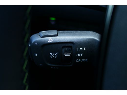 Peugeot e-2008 EV 156PK 56KWH GT AUTOMAAT / NAVI / CLIMA / CAMERA V+A / 17"LMV / KEYLESS / 8 JAAR GARANTIE / FUL... ActivLease financial lease