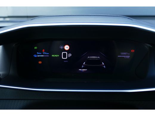Peugeot e-2008 EV 156PK 56KWH GT AUTOMAAT / NAVI / CLIMA / CAMERA V+A / 17"LMV / KEYLESS / 8 JAAR GARANTIE / FUL... ActivLease financial lease
