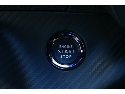 Peugeot e-2008 EV 156PK 56KWH GT AUTOMAAT / NAVI / CLIMA / CAMERA V+A / 17"LMV / KEYLESS / 8 JAAR GARANTIE / FUL... ActivLease financial lease