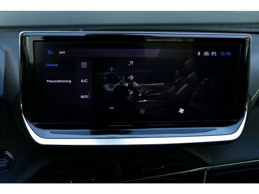 Peugeot e-2008 EV 156PK 56KWH GT AUTOMAAT / NAVI / CLIMA / CAMERA V+A / 17"LMV / KEYLESS / 8 JAAR GARANTIE / FUL... ActivLease financial lease