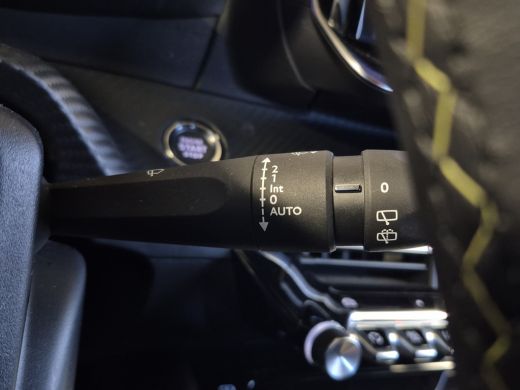 Peugeot e-2008 EV GT 54 kWh Full LED | Adaptive CC | 3 Fase laden | Camera | Full map navigatie | ActivLease financial lease