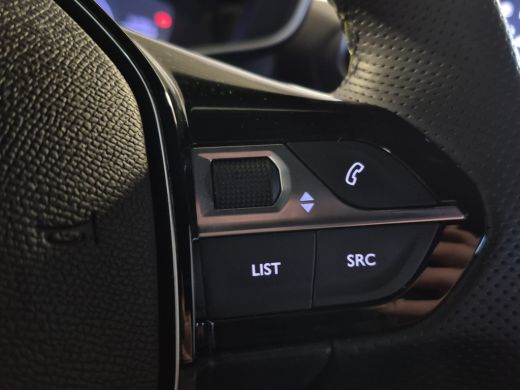 Peugeot e-2008 EV GT 54 kWh Full LED | Adaptive CC | 3 Fase laden | Camera | Full map navigatie | ActivLease financial lease