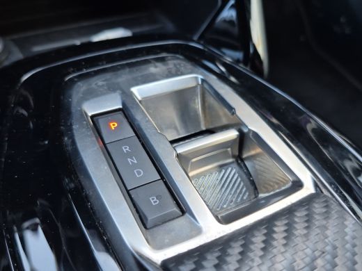 Peugeot e-2008 EV GT 54 kWh Full LED | Adaptive CC | 3 Fase laden | Camera | Full map navigatie | ActivLease financial lease