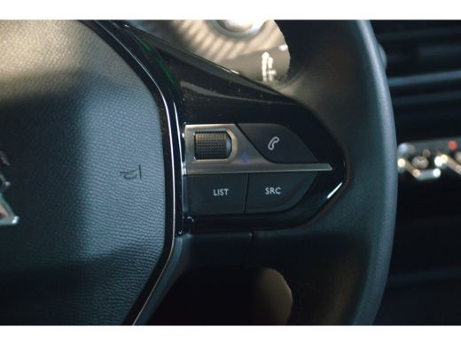 Peugeot e-208 EV Active 50 kWh | Keyless Start | Apple Carplay / Android Auto | Climate Control | | Airco (auto... ActivLease financial lease