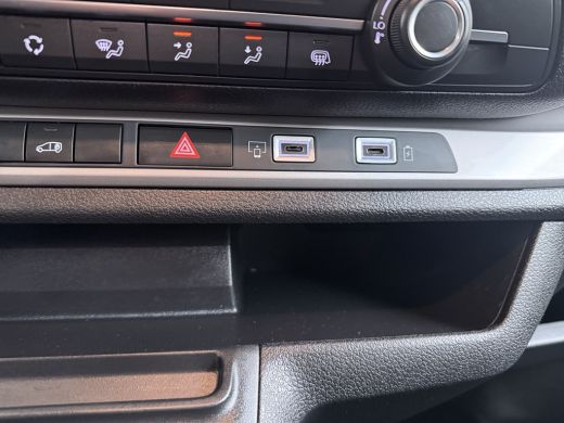 Peugeot e-Expert EV L2 75 kWh| Sortimo Kast Inrichting | Lederen Stoelhoezen | Lichtmetalen Velgen | Laadruimte pa... ActivLease financial lease